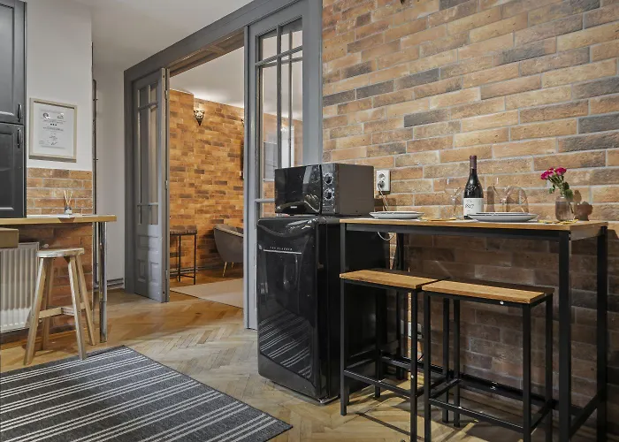 Center Bed And Beyond