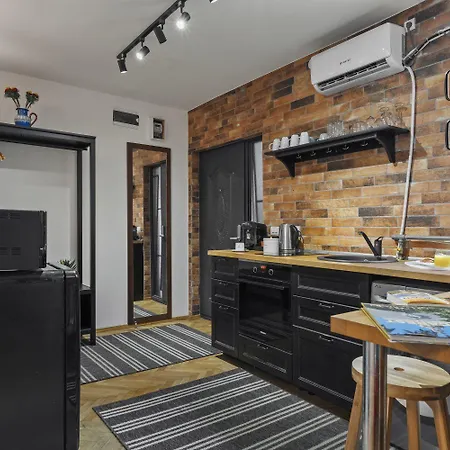 Center Bed And Beyond Апартаменты Бухарест