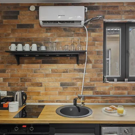 Center Bed And Beyond