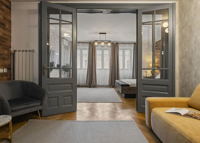 Center Bed And Beyond 부쿠레슈티