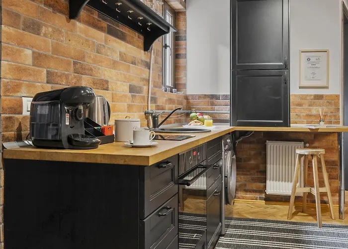 Center Bed And Beyond