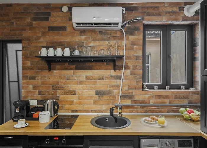 Center Bed And Beyond